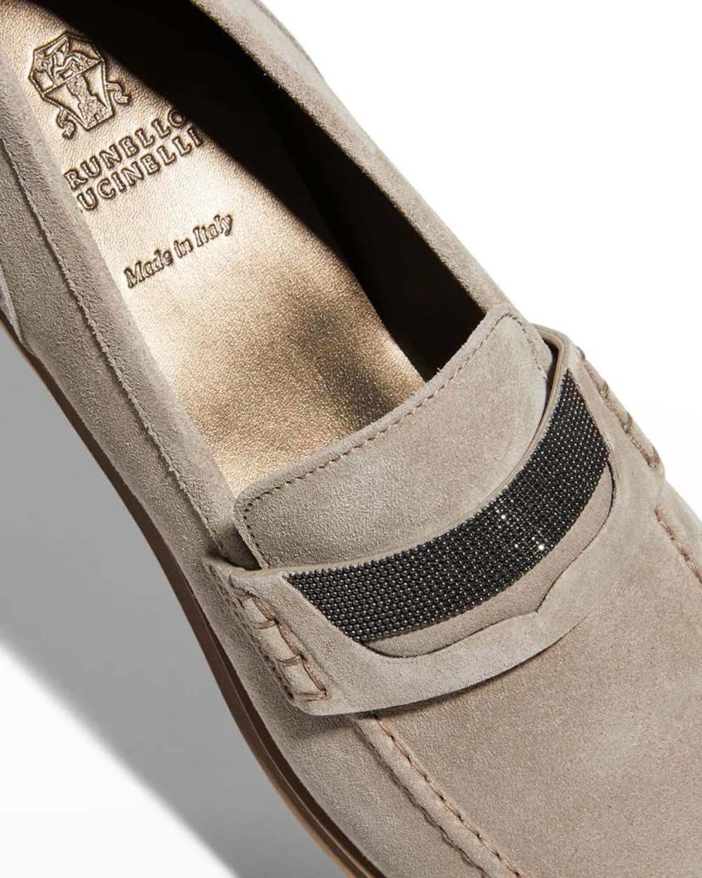 Roccia Monili Band Suede Loafer
